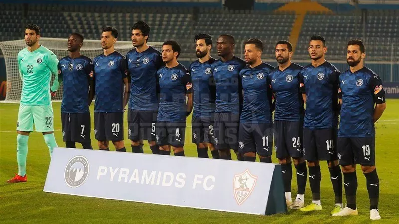 دقيقة حداد على روح حسين صبور ومحمد زمزم فى مباراة بيراميدز والجونة
