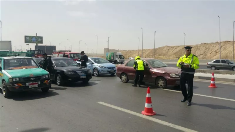 المرور: لن نغلق أى طريق سريع إلا عند انعدام مستوى الرؤية