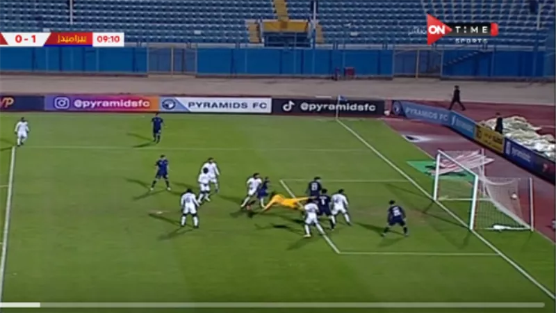 الشوط الأول.. بيراميدز يتقدم على الجونة بهدف جلال.. فيديو