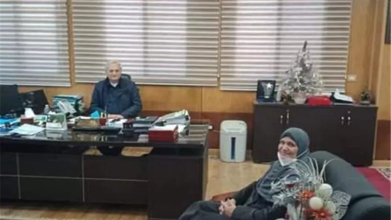 النائبة فتحية السنوسي تعرض مطالب الأهالي على رئيس شركة مياه مطروح