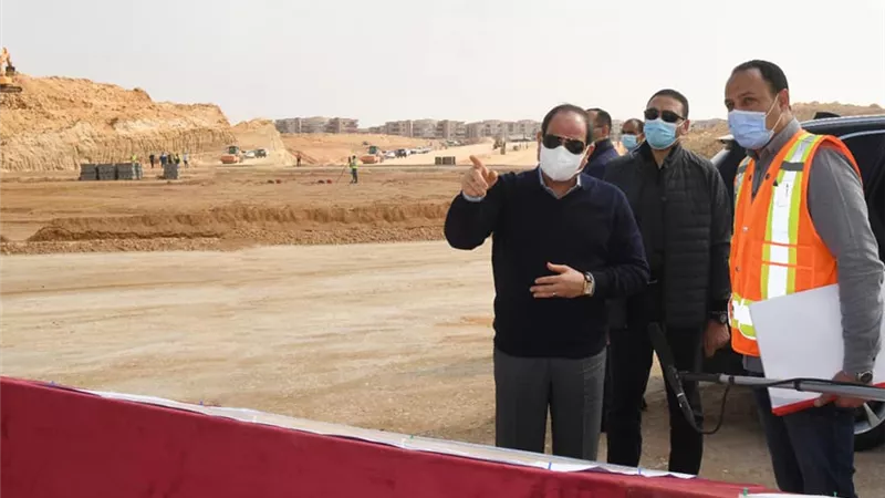 الرئيس يتفقد تطوير الطرق والمحاور بشرق القاهرة