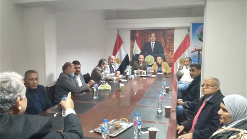 وفد ليبى يبحث فى القاهرة اعمار ليبيا بأيدي العمالة المصرية