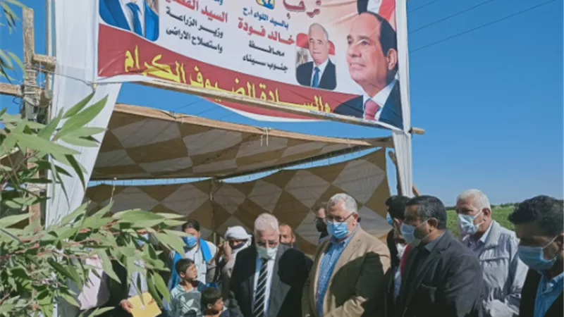 وزير الزراعة ومحافظ جنوب سيناء يتفقدان المجزر الآلي ومعصرة الزيتون وعنابر تسمين الدواجن بالطور