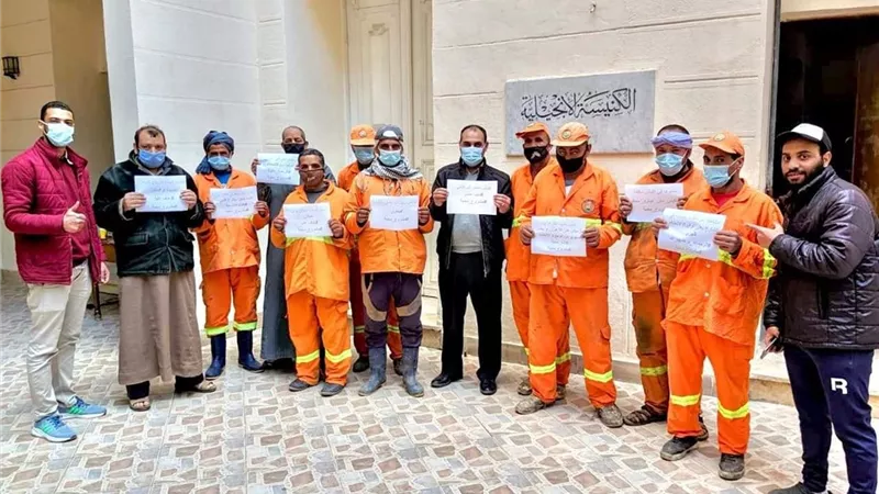 الكنيسة الإنجيلية ببنها تطلق مبادرة ( جيش مصر البرتقالى) لدعم عمال النظافة