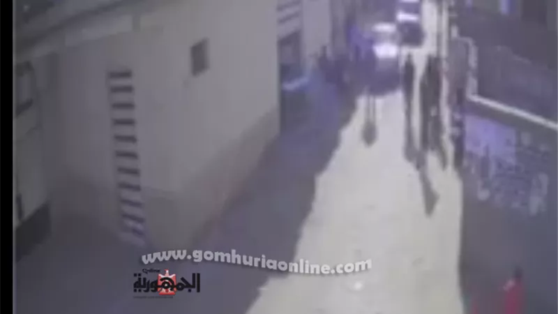 يشرع فى قتل شقيقته الكبرى بسيارته بسبب الميراث