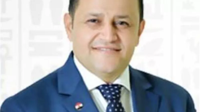 النائب شحاتة أبو زيد ردا على حملة تشويه المشاريع القومية: مشروع تبطين الترع له فوائد اقتصادية