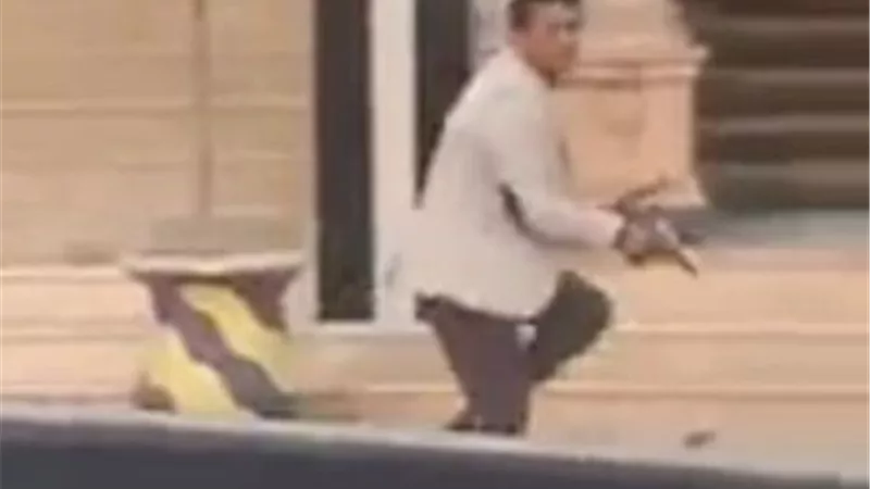 شاهد ...معاكسة تخرج زوج عن السيطرة