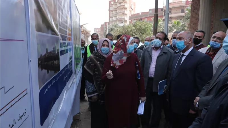 وزير النقل يتفقد اعمال تنفيذ المسافة من بنها حتى ميت غمر