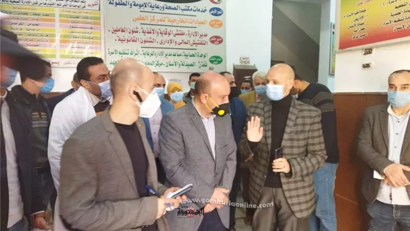 وكيل وزارة الصحة يتابع سير العمل بحملة التطعيم ضد شلل الأطفال بالمركز الطبي بأبوكبير