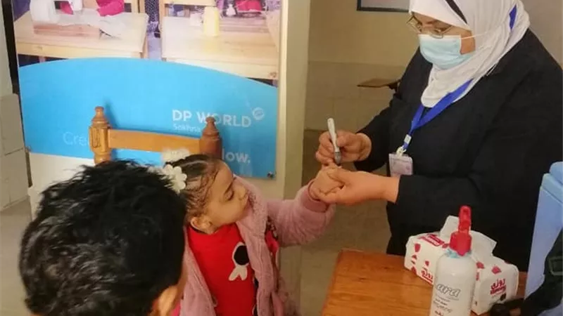 انطلاق حملة تطعيم ضد مرض شلل الأطفال بالسويس