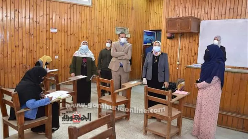 جامعة سوهاج تواصل امتحانات الفصل الدراسي الأول في ثاني أيامها..صور