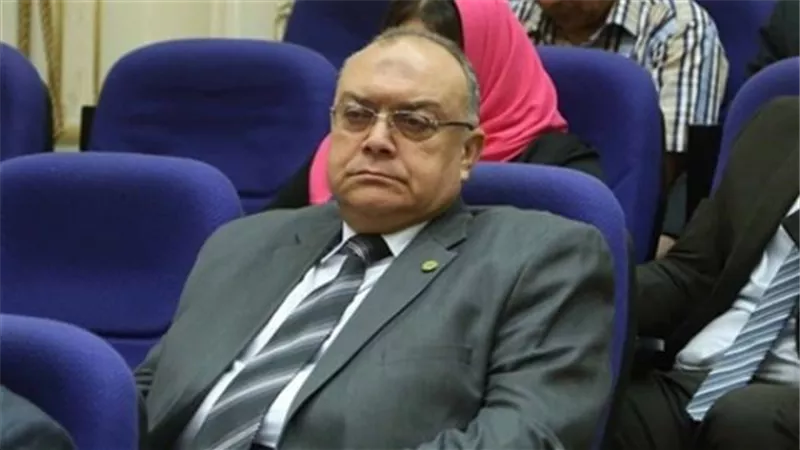 النائب وحيد قرقر يطالب بسرعة الإنتهاء من الطريق الدائرى ببلقاس