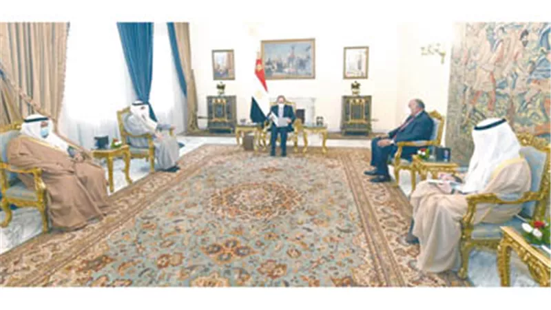 السيسي تسلم رسالة أمير الكويت خلال استقباله وزير الخارجية