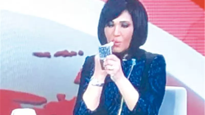 التحقيق مع فريق عمل نشرة 