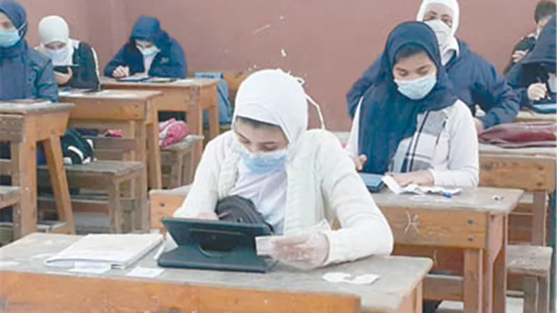 أحداث ساخنة في أول أيام امتحانات أولي ثانوي