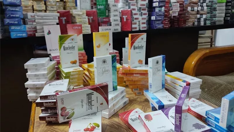 ضبط اسطوانات بوتاجاز معبأة بالهواء وسجائر وقطع غيار سيارات 