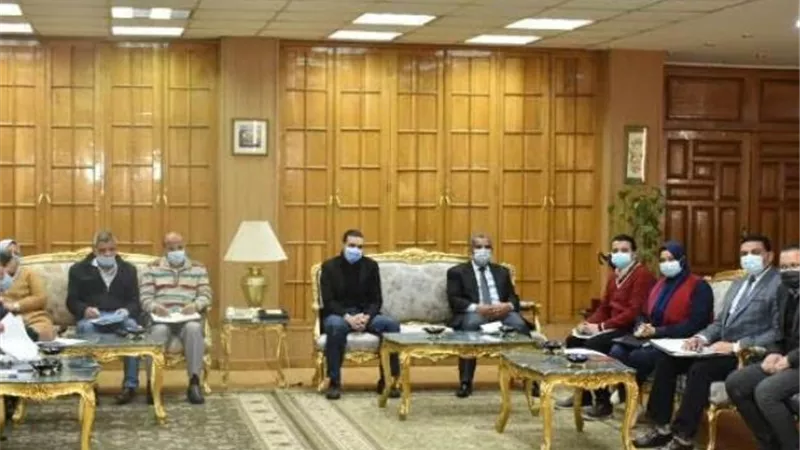 طوارئ بمحافظة الشرقية : لتوفير حياة كريمة فى 41 قرية بالحسينية