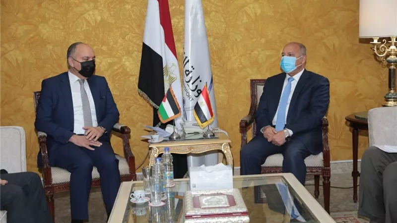 السفير الأردني في القاهرة يلتقي وزير النقل المصري
