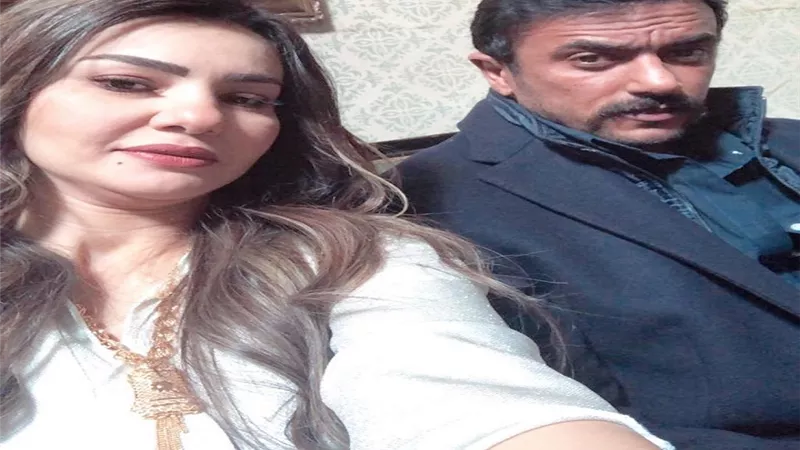 دينا فؤاد تنشر صورة تجمعها بـ أحمد العوضى من كواليس 