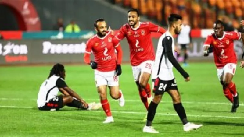 عبدالحميد بسيونى يشكك فى الهدف الثانى للأهلى امام طلائع الجيش