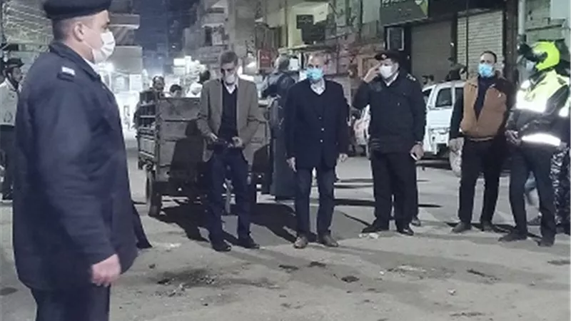 محافظ القليوبية يقود حملة ليلية مكبرة لإزالة الإشغالات بشوارع شبين القناطر