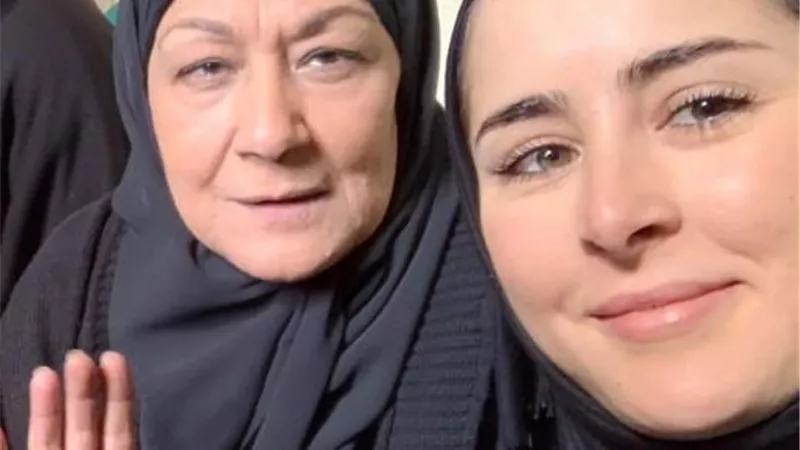 عائشة بن أحمد للراحلة احلام الجريتلي 