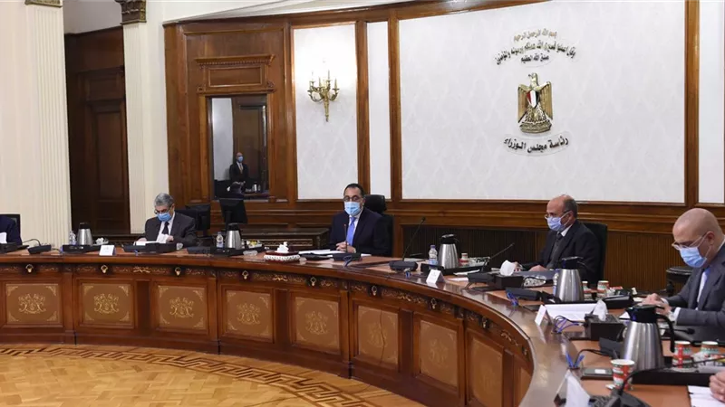 مدبولى يتابع تنفيذ خطة تنمية سيناء فى كافة القطاعات