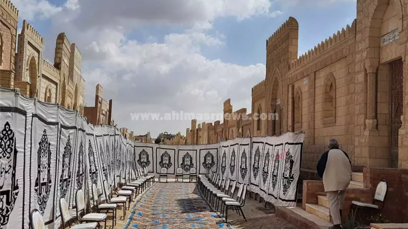 غياب نجوم الفن فى جنازة الفنان يوسف شعبان.. صور