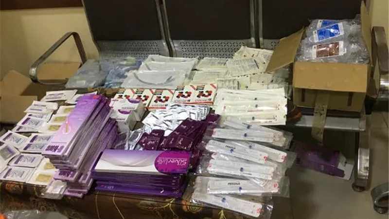 تشميع مركز تجميل وعيادة خاصة وضبط ٤٧٧ مخالفة دوائية بفاقوس