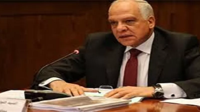 محافظ الجيزة يتابع بإهتمام تواجد عكارة بالمياه بنطاق حي العمرانية