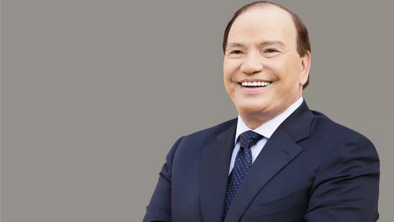 صديق عفيفي يشيد بقرار الرئيس بتأجيل العمل بقانون الشهر العقاري لمدة عامين