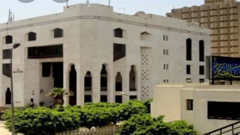 هل وضع سم لقطط تضايقني في البيت حرام؟ .. دار الإفتاء تجيب