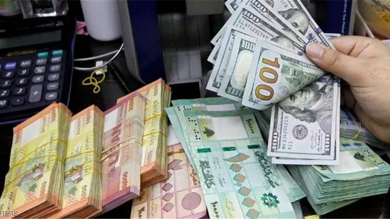 هبوط الليرة اللبنانية لأدنى مستوياتها أمام الدولار