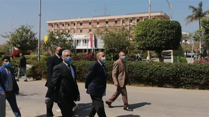 انتظام امتحانات الفصل الدراسي الأول بجامعة المنيا