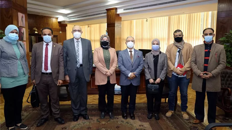 رئيس جامعة طنطا يستقبل منسقى المبادرة الرئاسية 