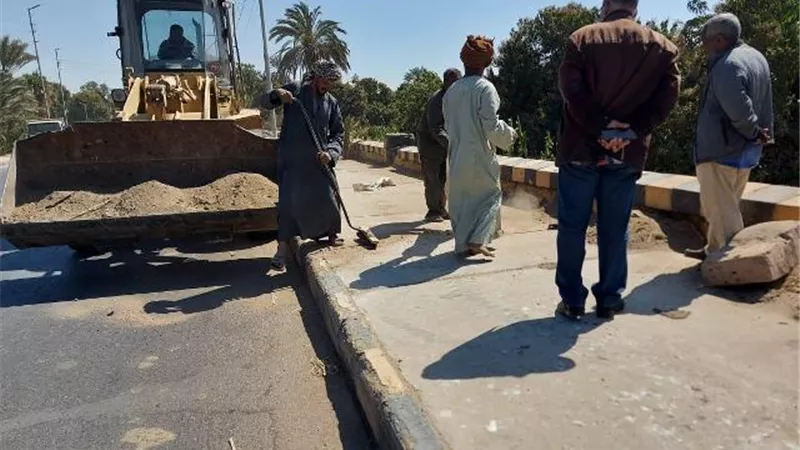 رفع 27 طن مخلفات فى حملات نظافة بإسنا جنوب الأقصر
