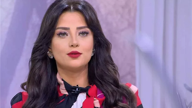 وفاة والدة رضوى الشربيني متأثرة بإصابتها بفيروس كورونا