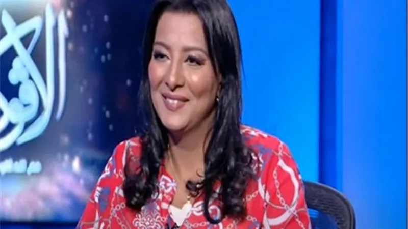 الرجالة تحب المرأة القوية ولا الضعيفة ؟ .. هند البنا ترد
