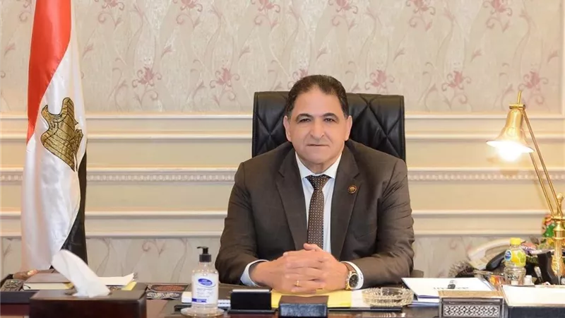 برلماني : قرار الرئيس بتأجيل تطبيق قانون الشهر العقاري لمدة عامين يخفف من الأعباء المالية على المواطنين