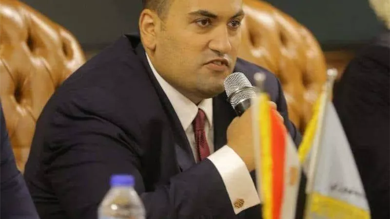 نائب بالشيوخ: قرار الرئيس بتأجيل تطبيق قانون الشهر العقاري لمدة عامين يصب في مصلحة المواطنين