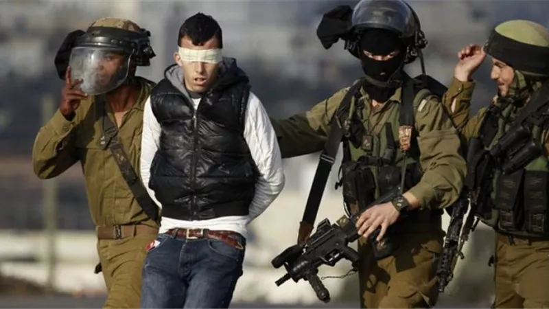 حملة اعتقالات بالضفة الغربية تشمل قياديا في حركة الجهاد