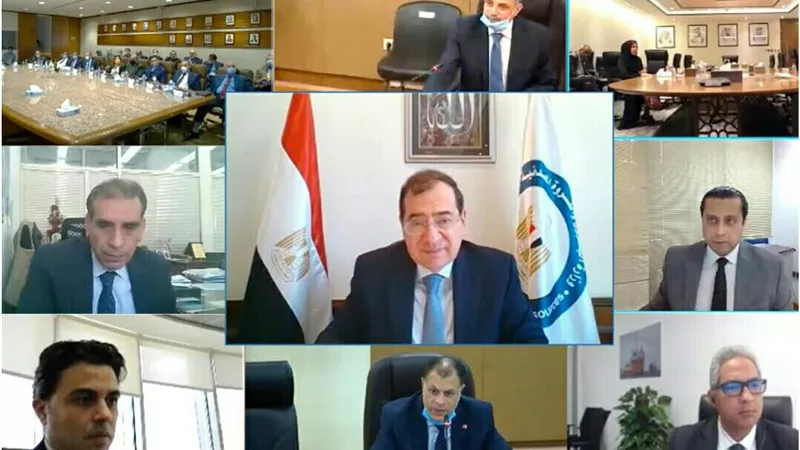 وزير البترول يعتمد الموازنة التخطيطية لشركة بترول خليج السويس