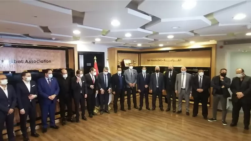 محمد عمر: جلسة النواب مع اتحاد الكرة تطرقت إلى مسحات الدورى
