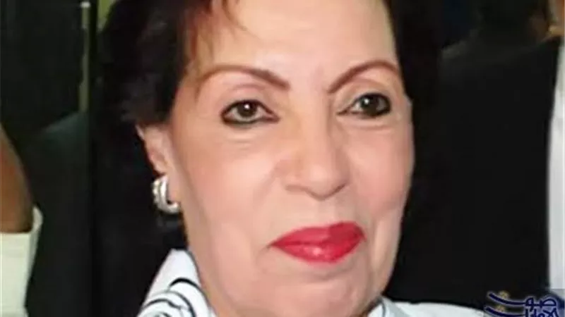 تكريم الفنانة القديرة رجاء حسين بالصالون الثقافي