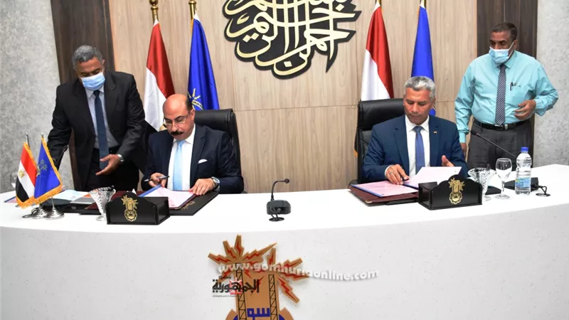 محافظ أسوان: تنفيذ المشروعات المتعثرة وفتح الإستثمارات بالعلاقى وكركر مع إستصلاح أراضى التعويضات الزراعية هدية من الرئيس السيسى لتسليمها جاهزة لأهالى