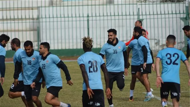عيد يعالج أخطاء لاعبي المحلة قبل مواجهة البنك الأهلي