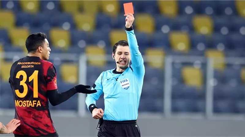 اجتماع بين جالطة سراي والاتحاد التركي لبحث إلغاء طرد مصطفى محمد