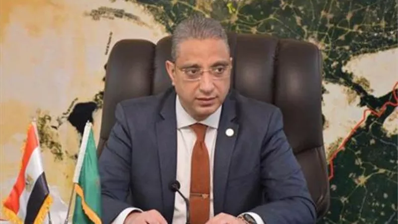 أحمد الأنصاري :يواصل سلسلة الاجتماعات التنفيذية لتطوير القري بالفيوم