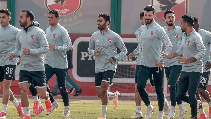 الشحات ينتظم في تدريبات الاهلى الجماعية