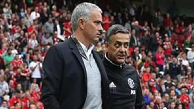 مفاجأة.. الهلال السودانى يتعاقد مع مساعد جوزيه مورينيو